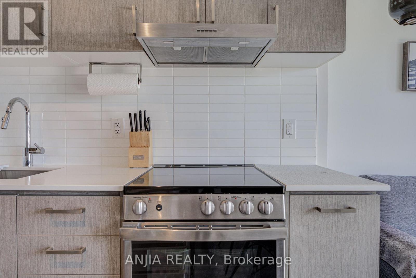 803 - 219 Dundas Street E Property Photo 19