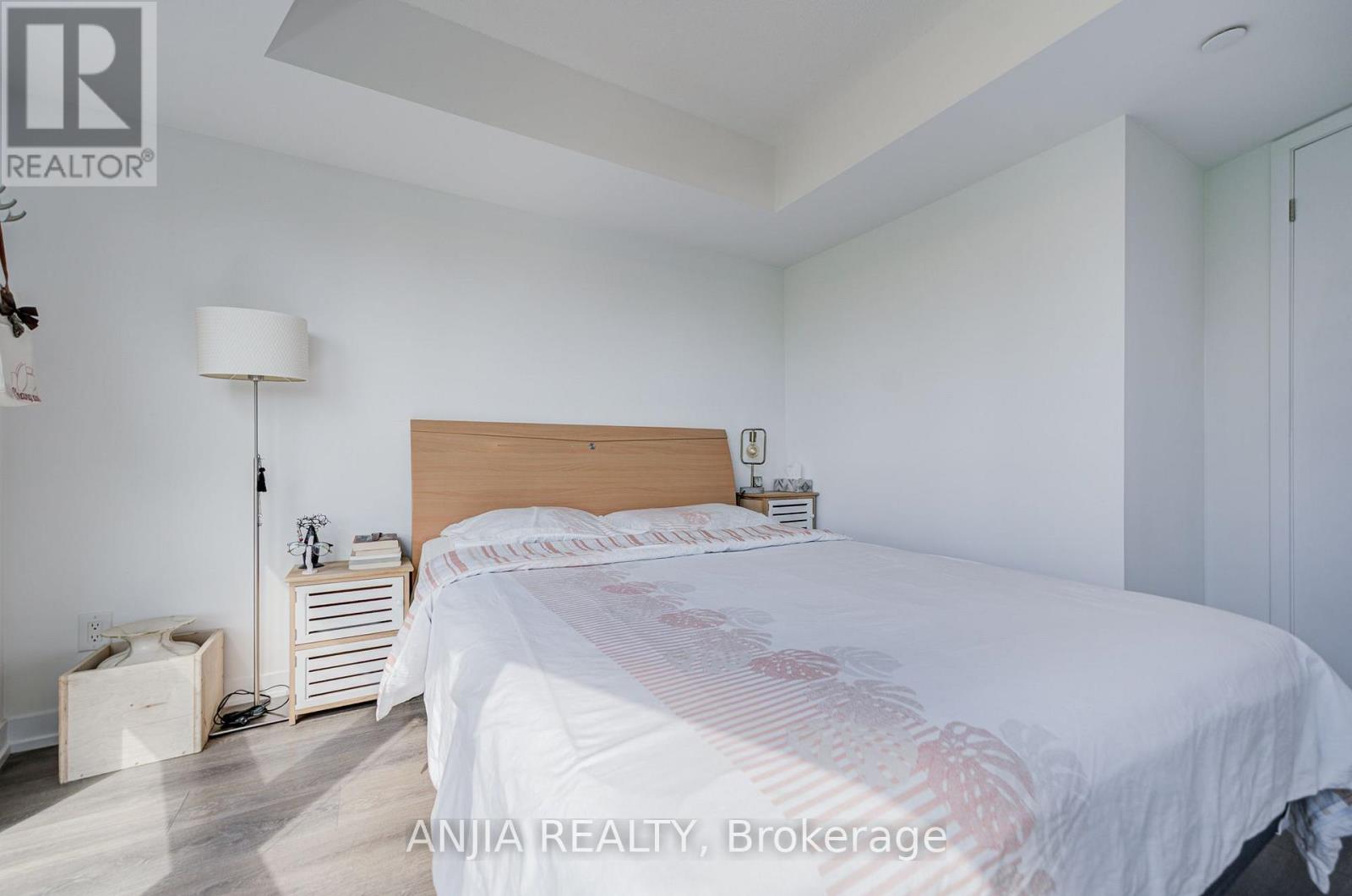 803 - 219 Dundas Street E Property Photo 33