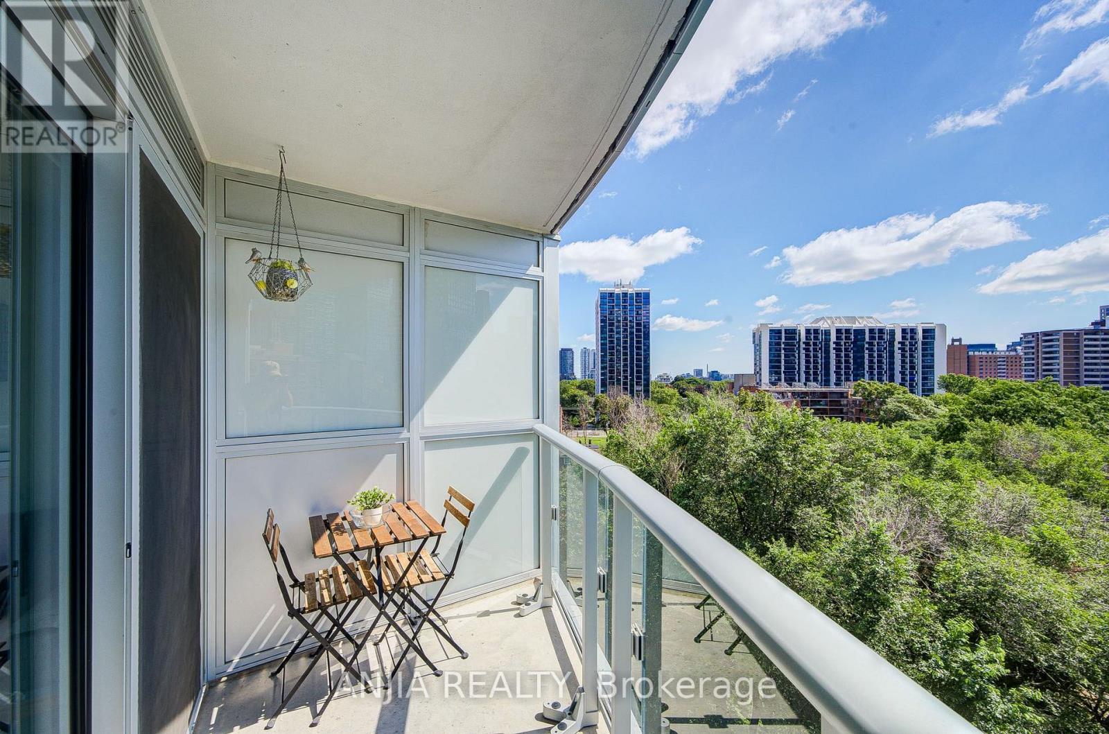 803 - 219 Dundas Street E Property Photo 38