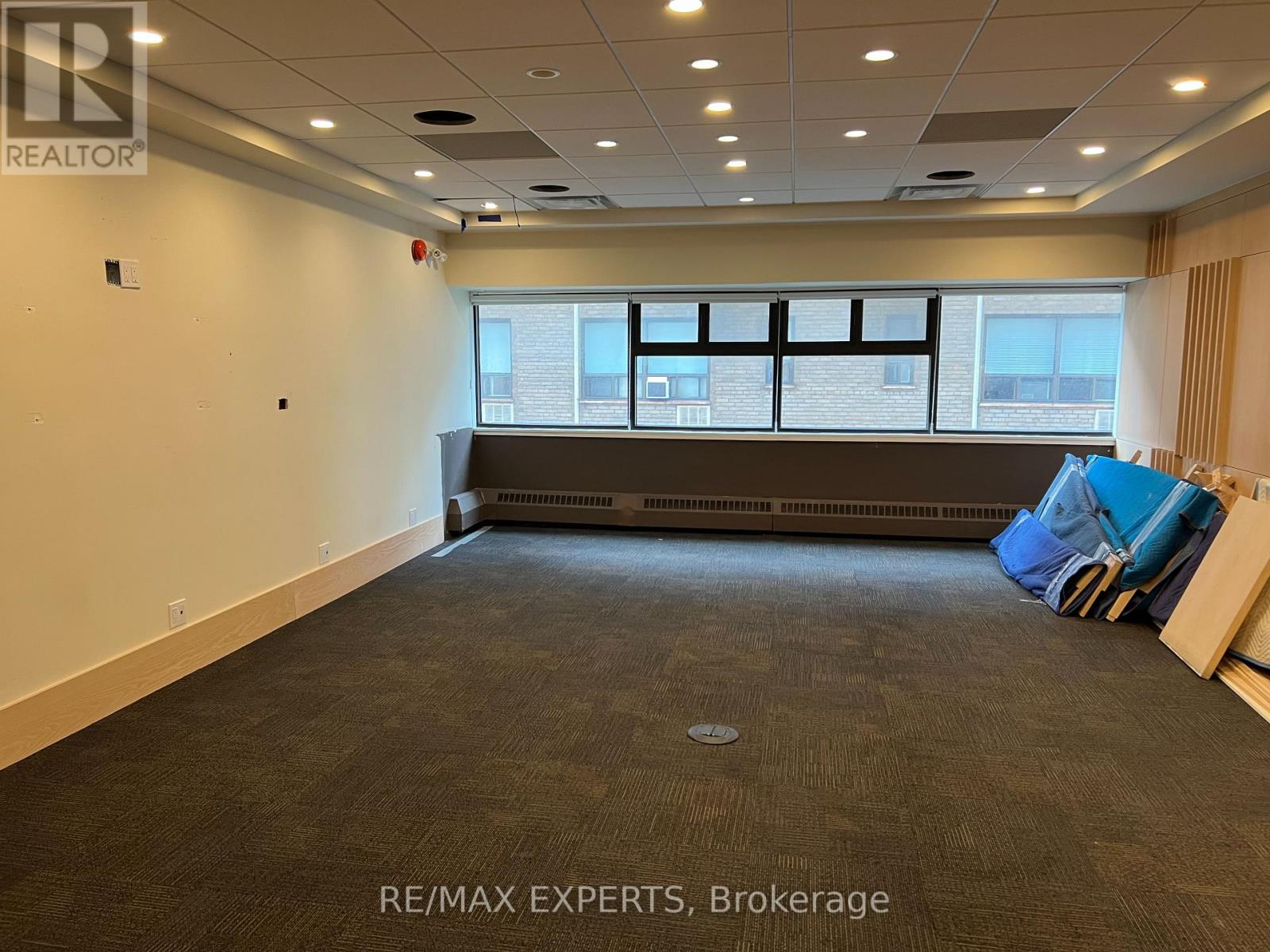 410 - 720 Spadina Avenue Property Photo 8