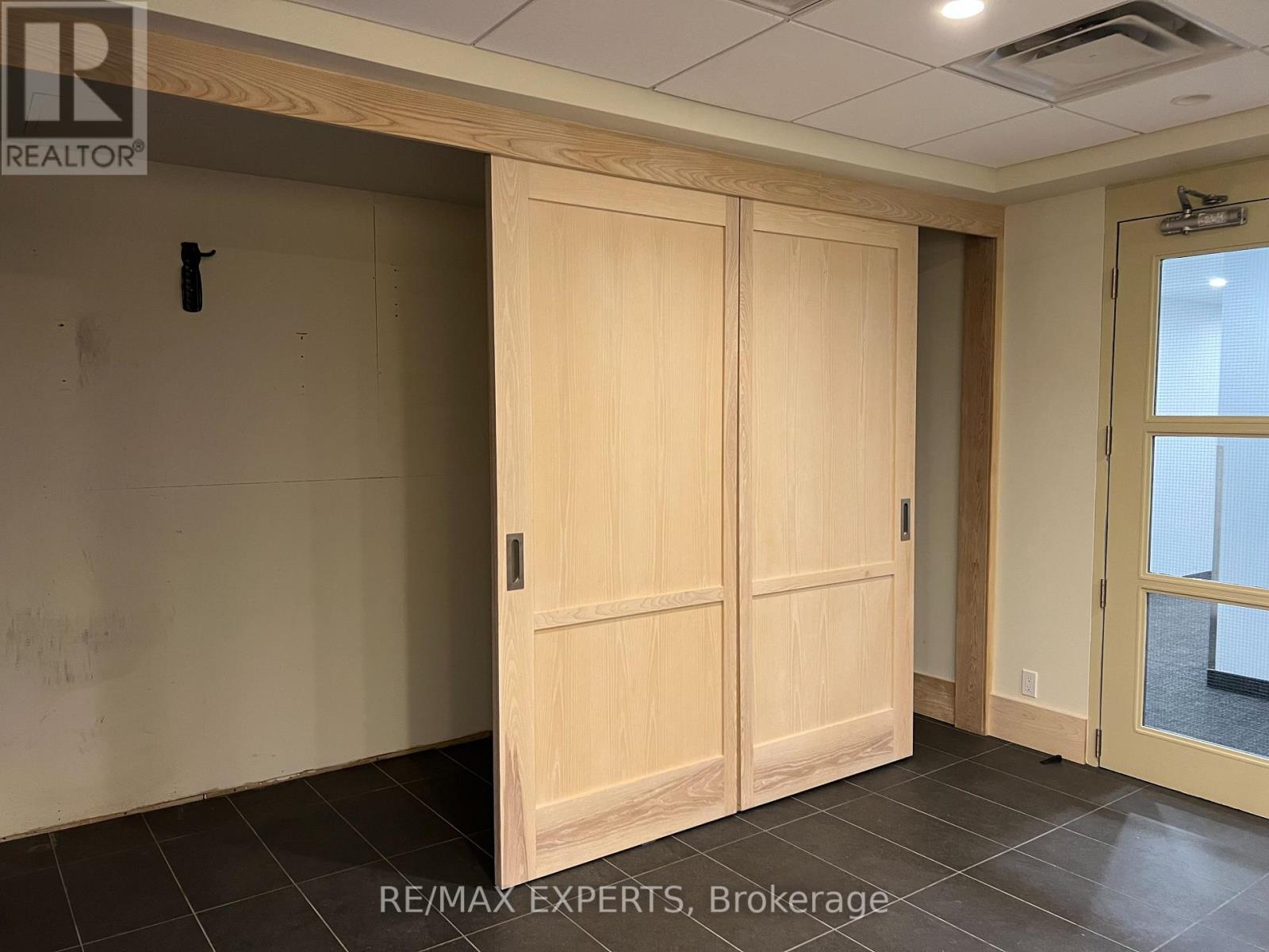 410 - 720 Spadina Avenue Property Photo 10
