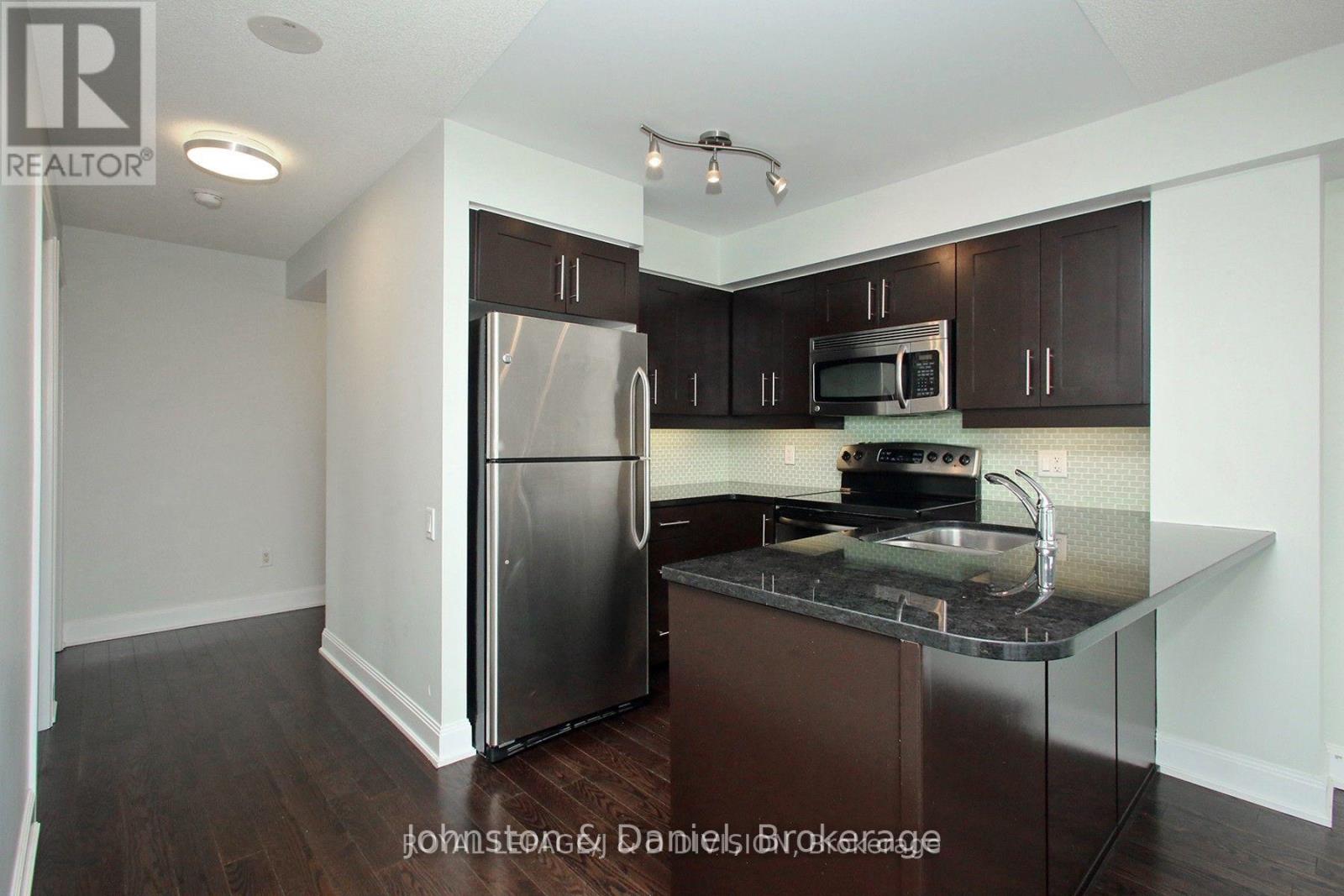 2908 - 2181 Yonge Street Property Photo 5