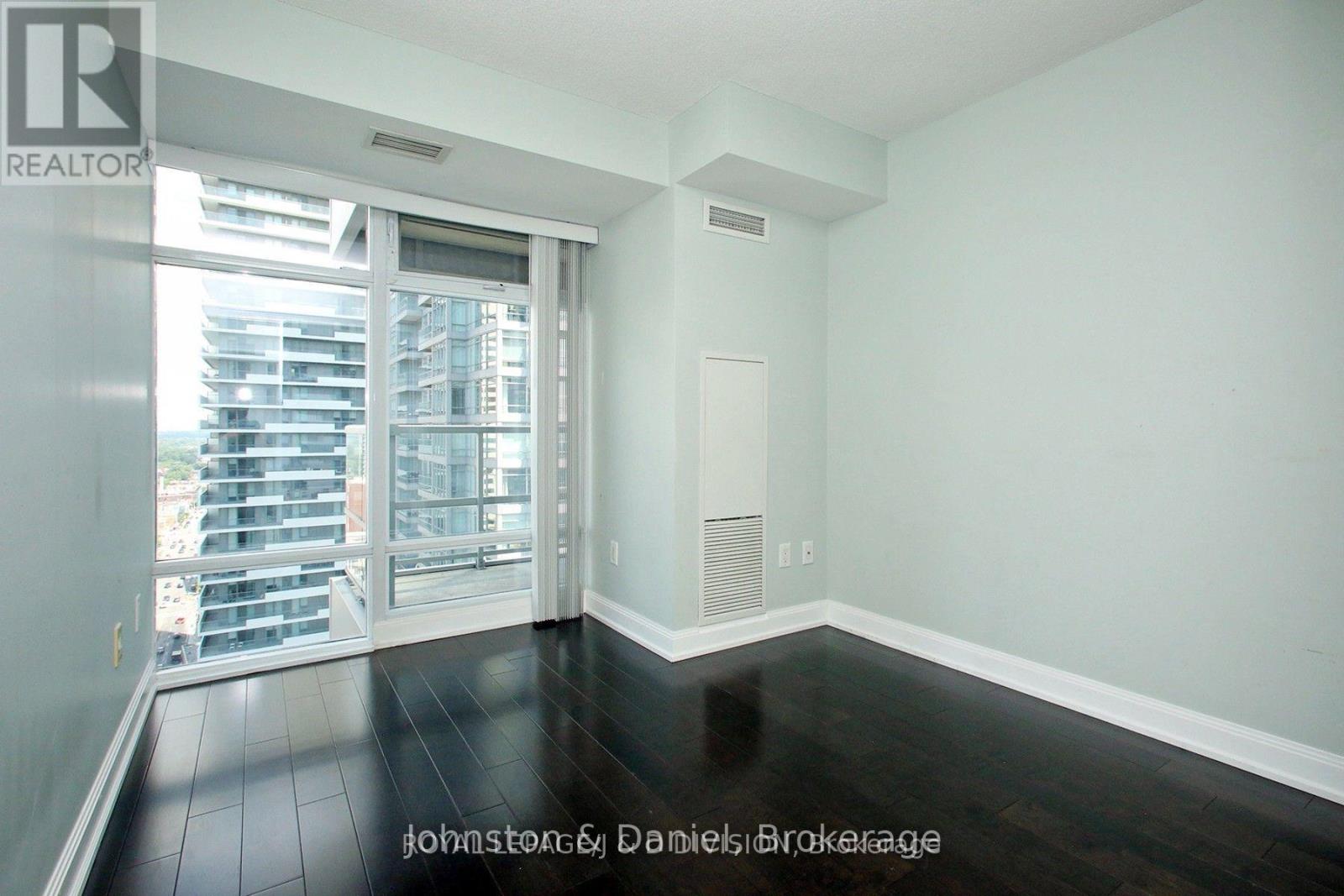 2908 - 2181 Yonge Street Property Photo 12