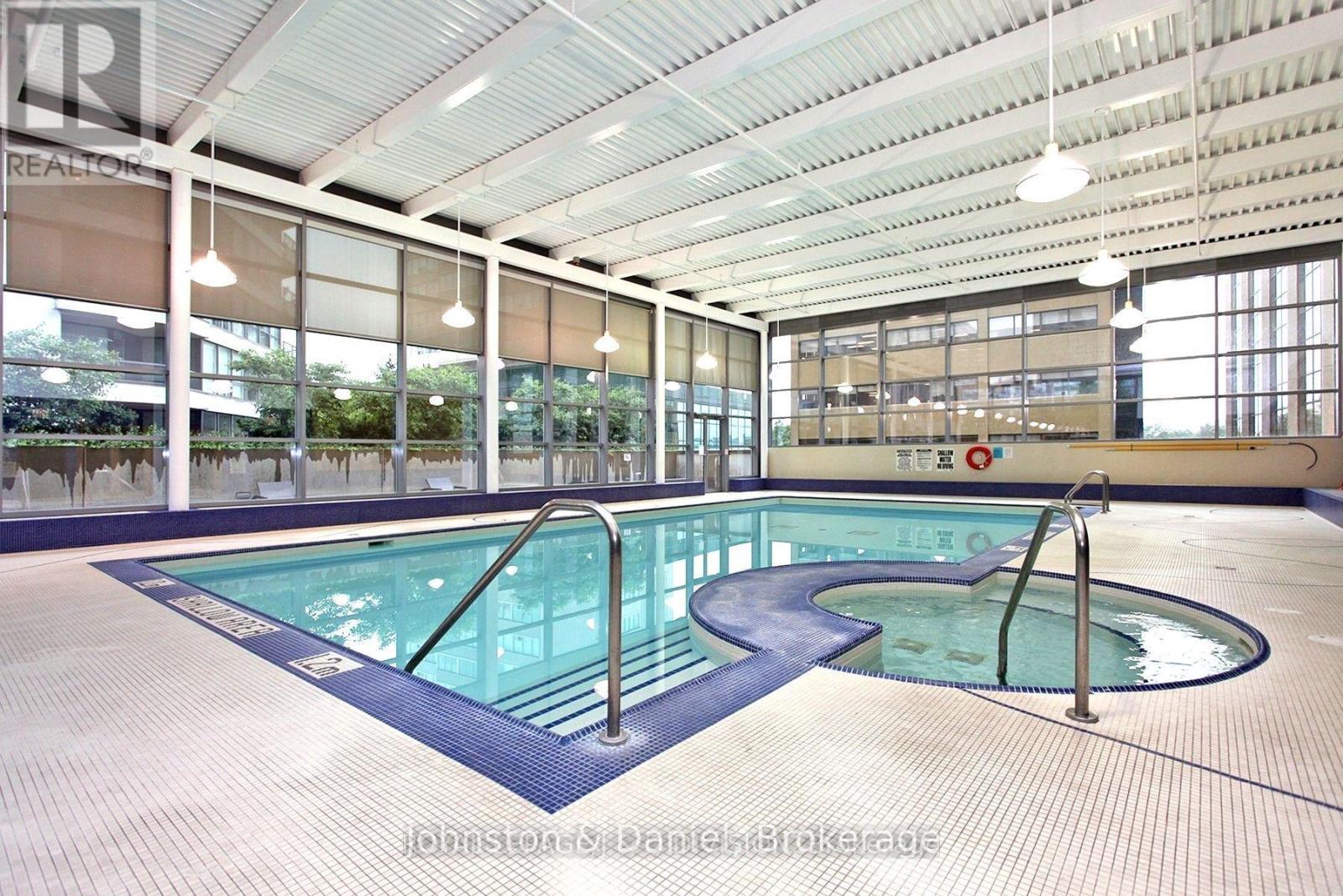 2908 - 2181 Yonge Street Property Photo 23