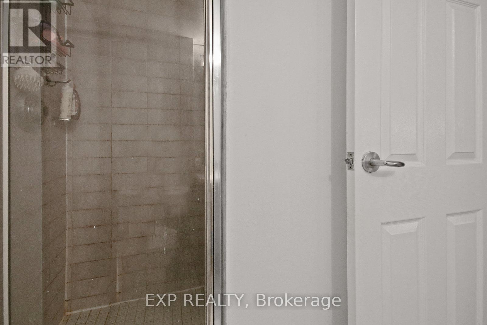 808 - 25 The Esplanade Property Photo 13