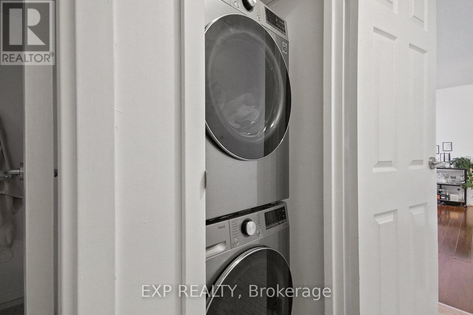 808 - 25 The Esplanade Property Photo 25