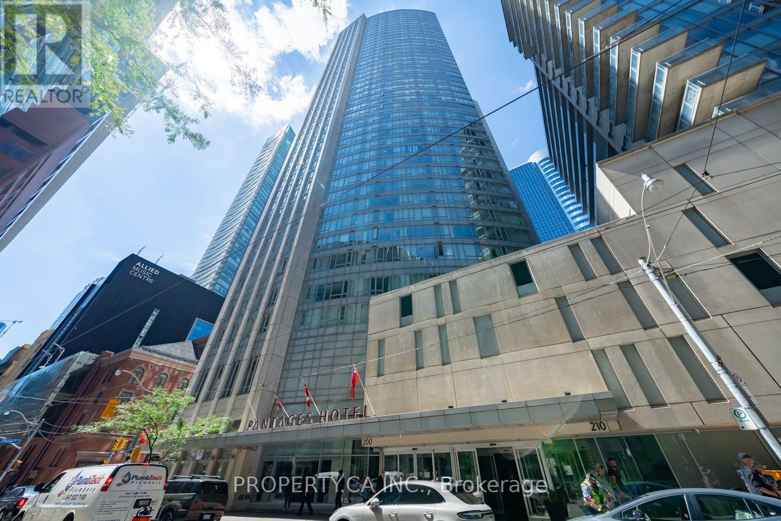 912 - 210 Victoria Street Property Photo 2