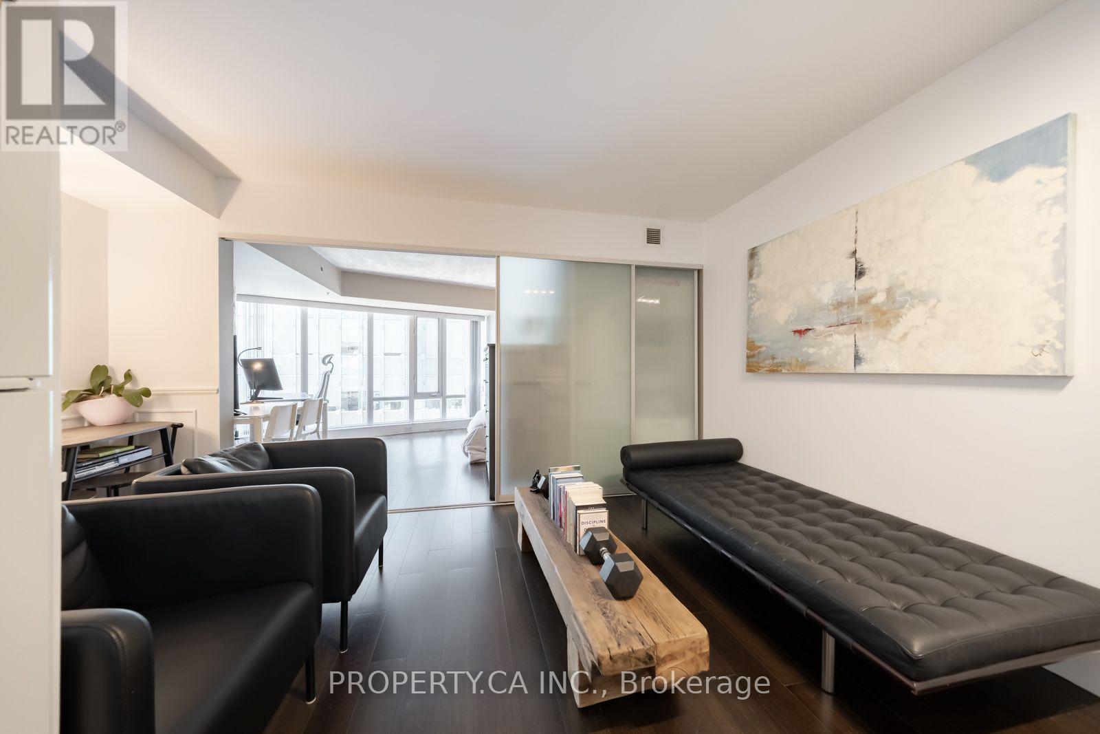 912 - 210 Victoria Street Property Photo 20