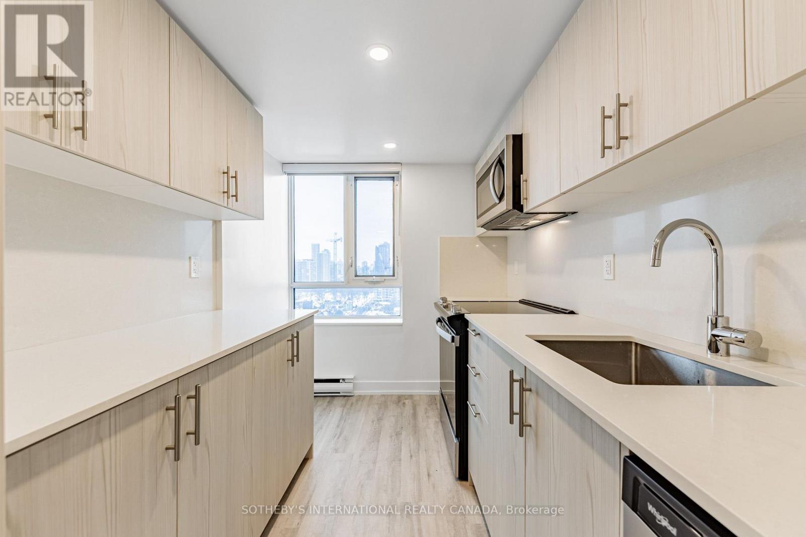 N0104 - 201 Sherbourne Street Property Photo 1