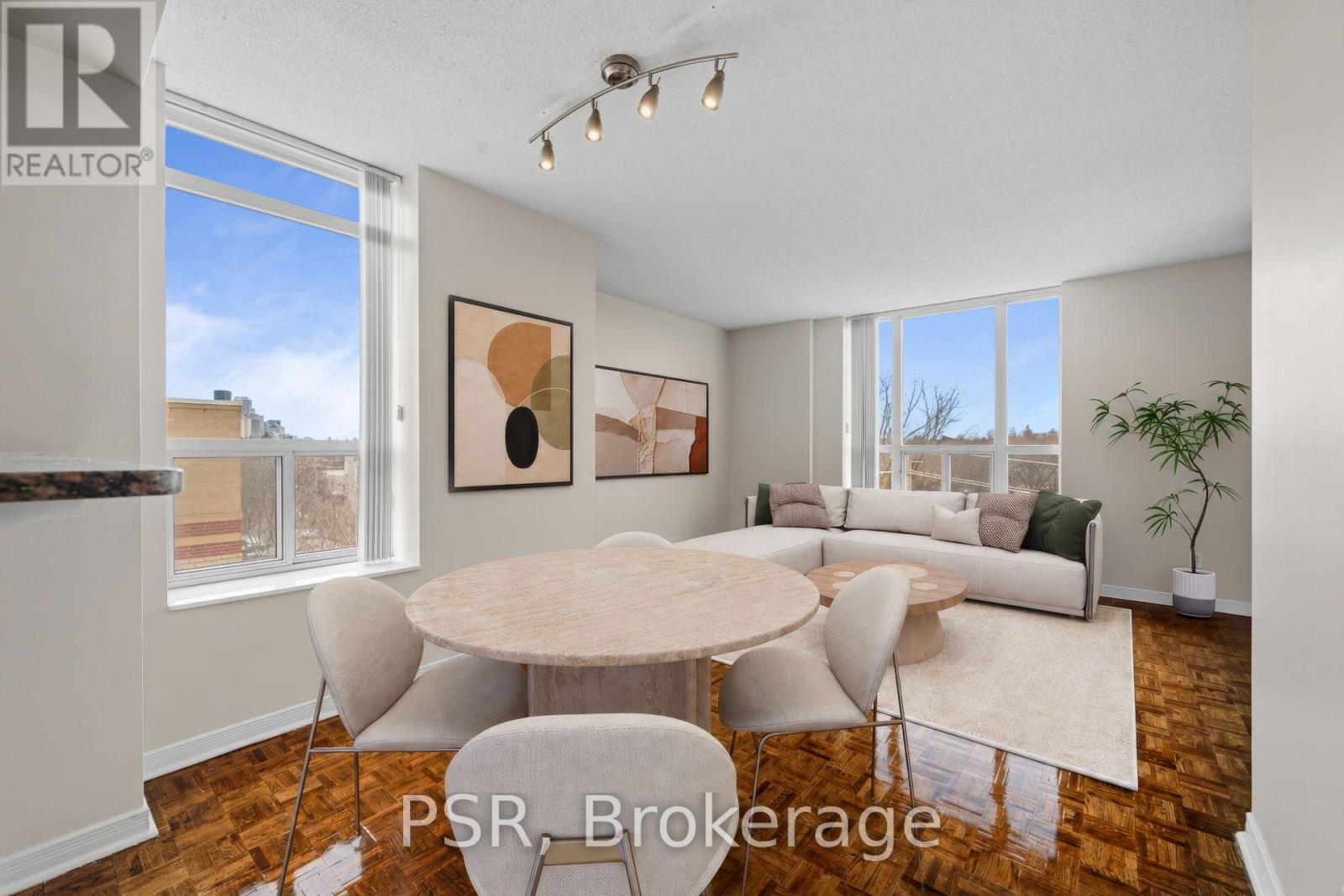 302 - 515 Rosewell Avenue Property Photo 1