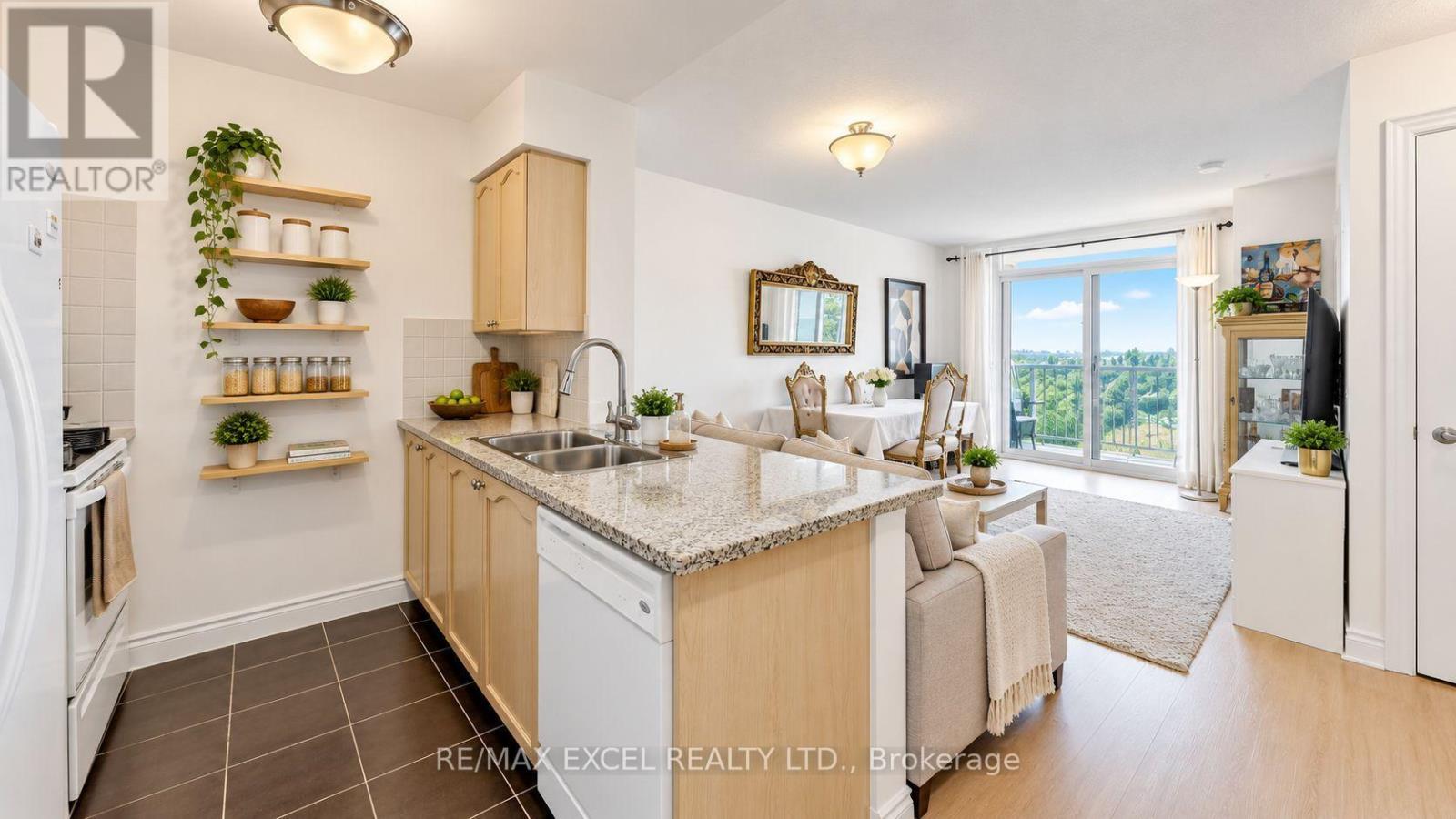 2510 - 15 Greenview Avenue Property Photo 4