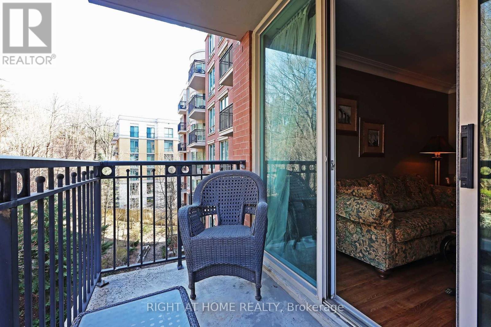 615 - 38 William Carson Crescent Property Photo 15
