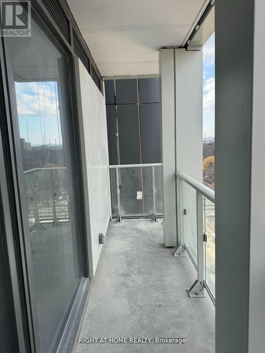 1512 - 2020 Bathurst Street Property Photo 6