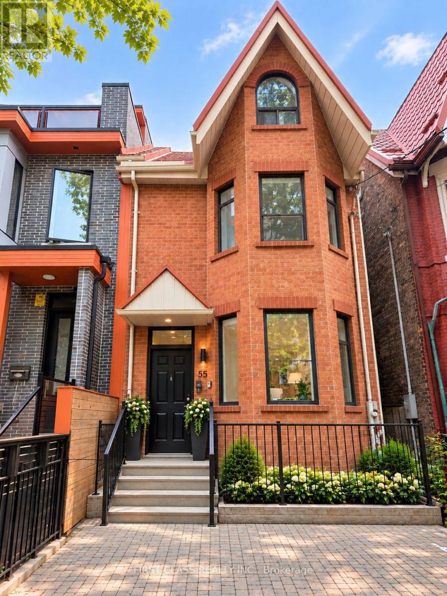 UPPER - 55 HURON STREET