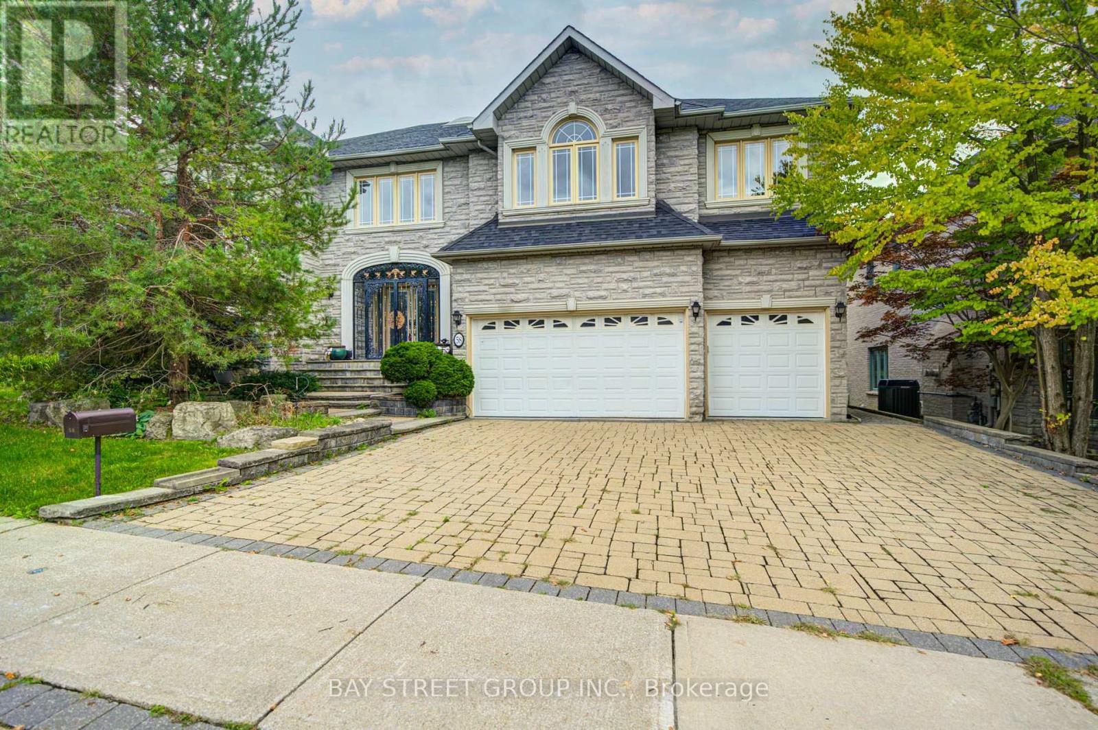 58 BOWAN COURT