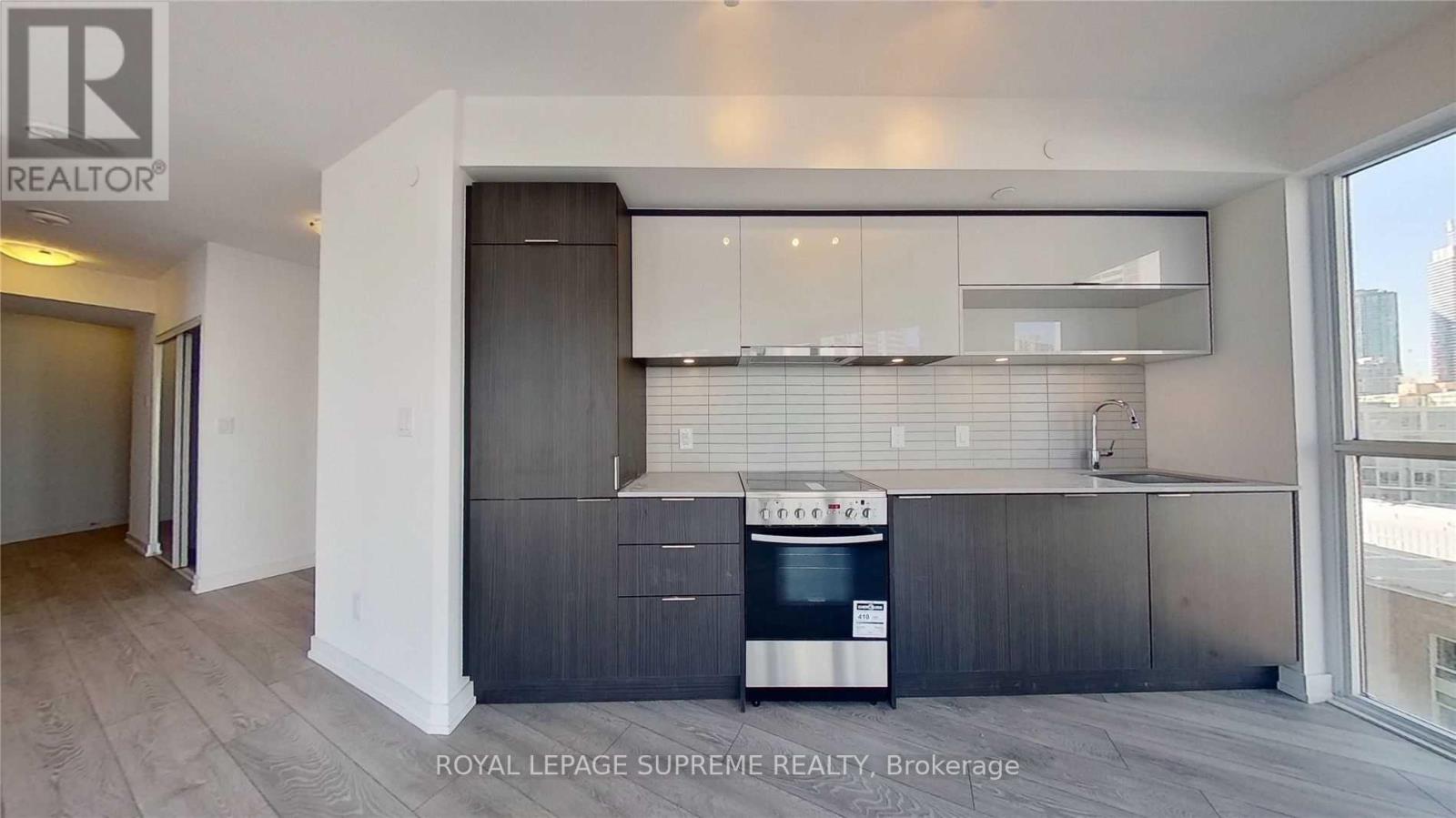 603 - 159 Wellesley Street E Property Photo 4