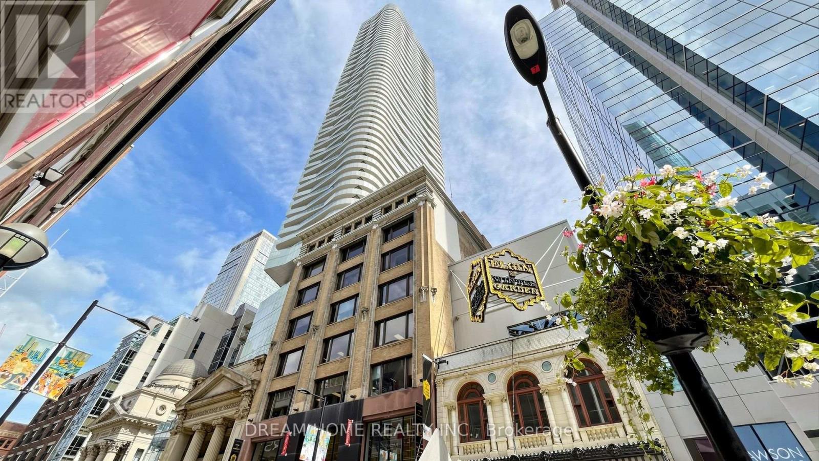 1701 - 197 YONGE ST STREET Property Photo 1