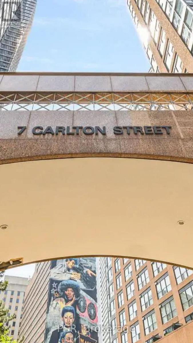 1813 - 7 Carlton Street Photo de la propriété 1