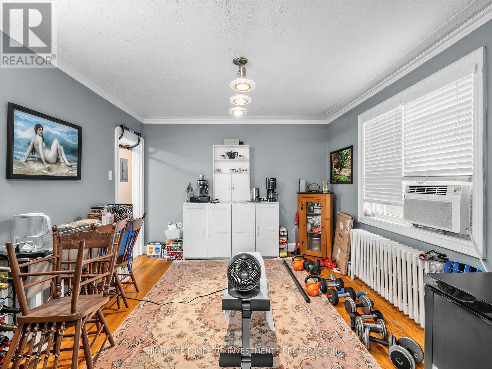 981 Avenue Road Property Photo 23