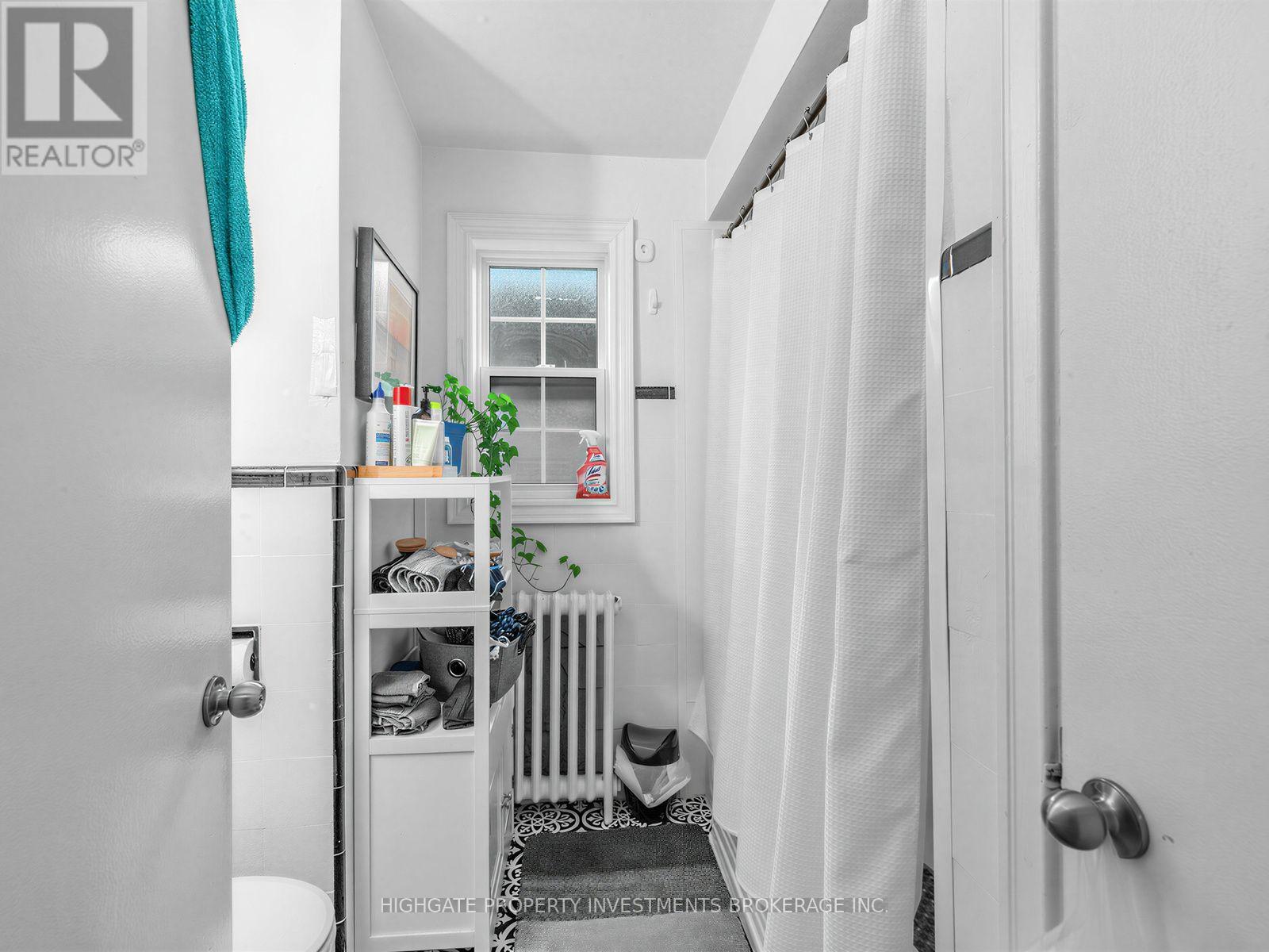 981 Avenue Road Property Photo 30
