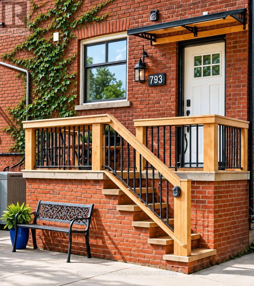 Main/lower - 793 Dufferin Street Property Photo 1