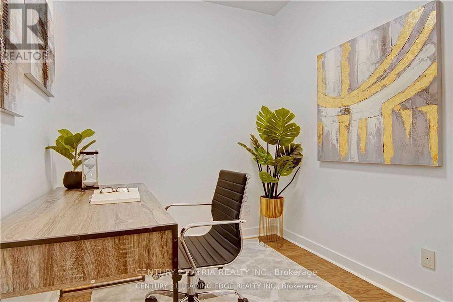 913 - 320 Richmond Street E Property Photo 6
