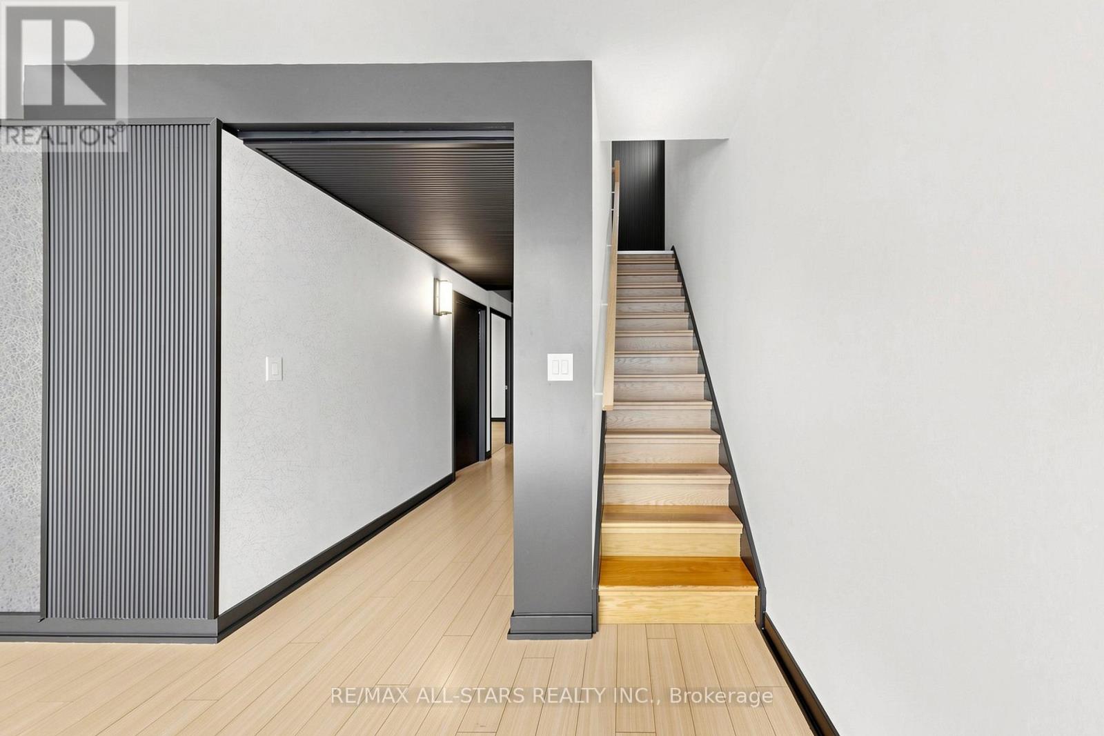 110 Fort York Boulevard Property Photo 20