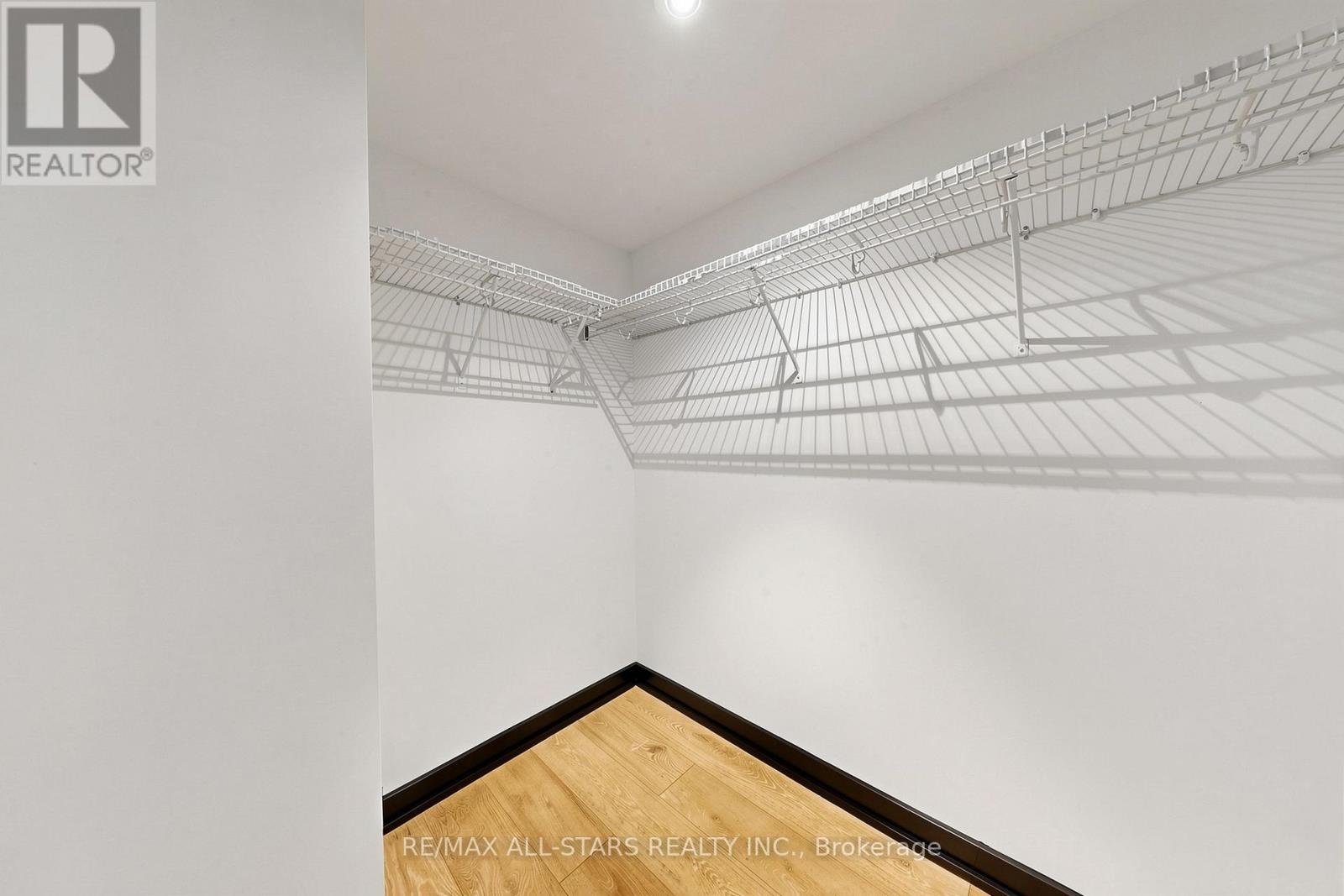 110 Fort York Boulevard Property Photo 25