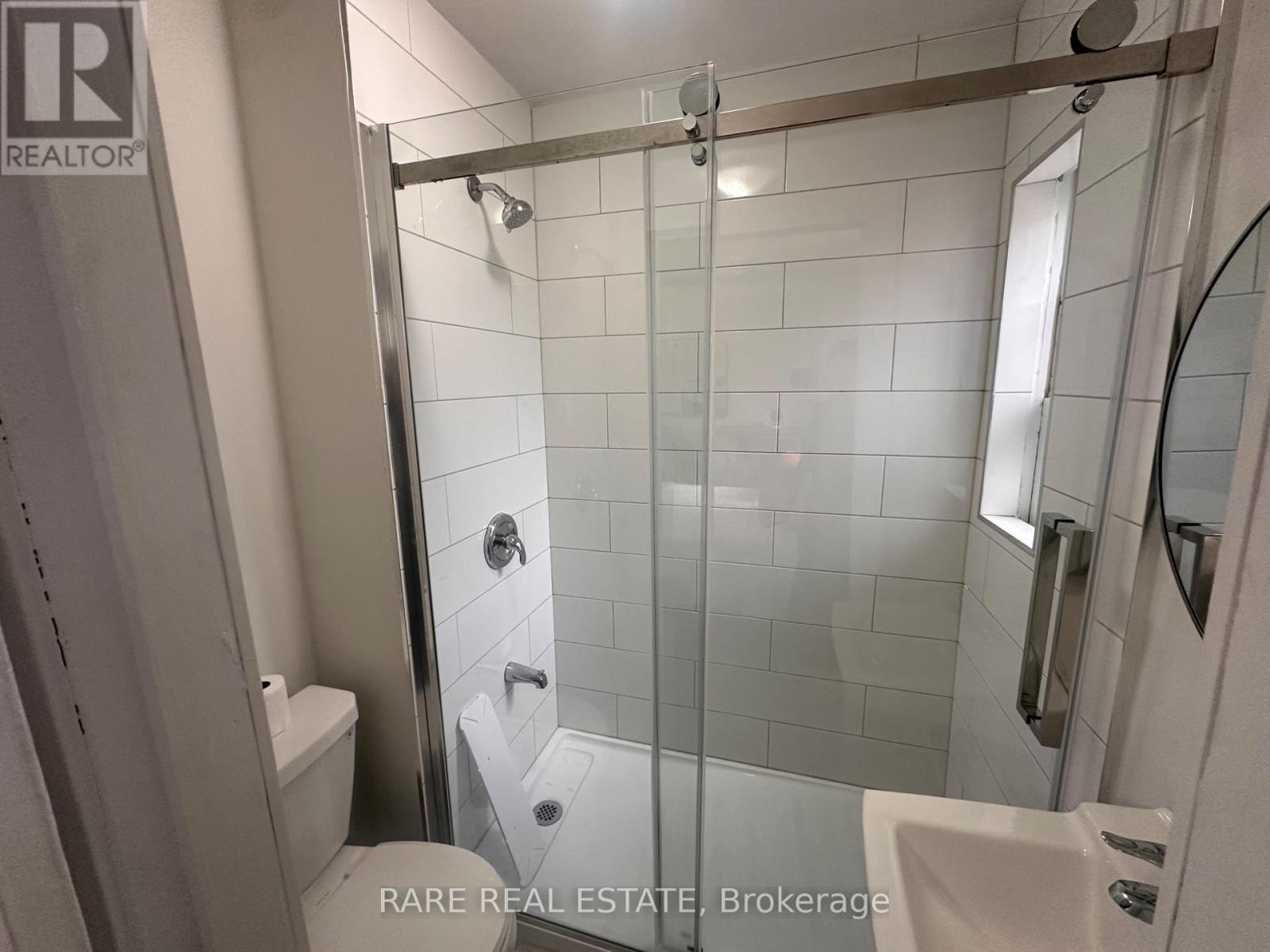 14 - 130 Macpherson Avenue Property Photo 4