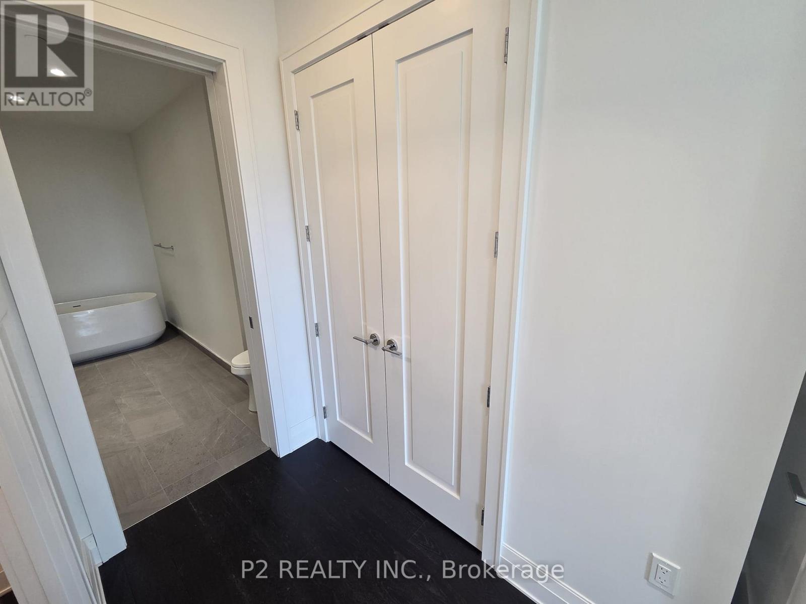 407 - 2 Forest Hill Property Photo 15