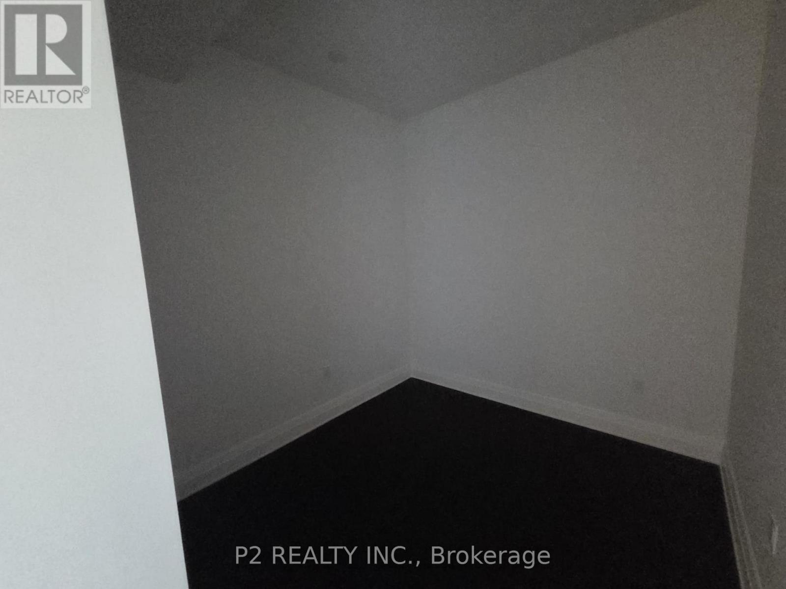 407 - 2 Forest Hill Property Photo 17