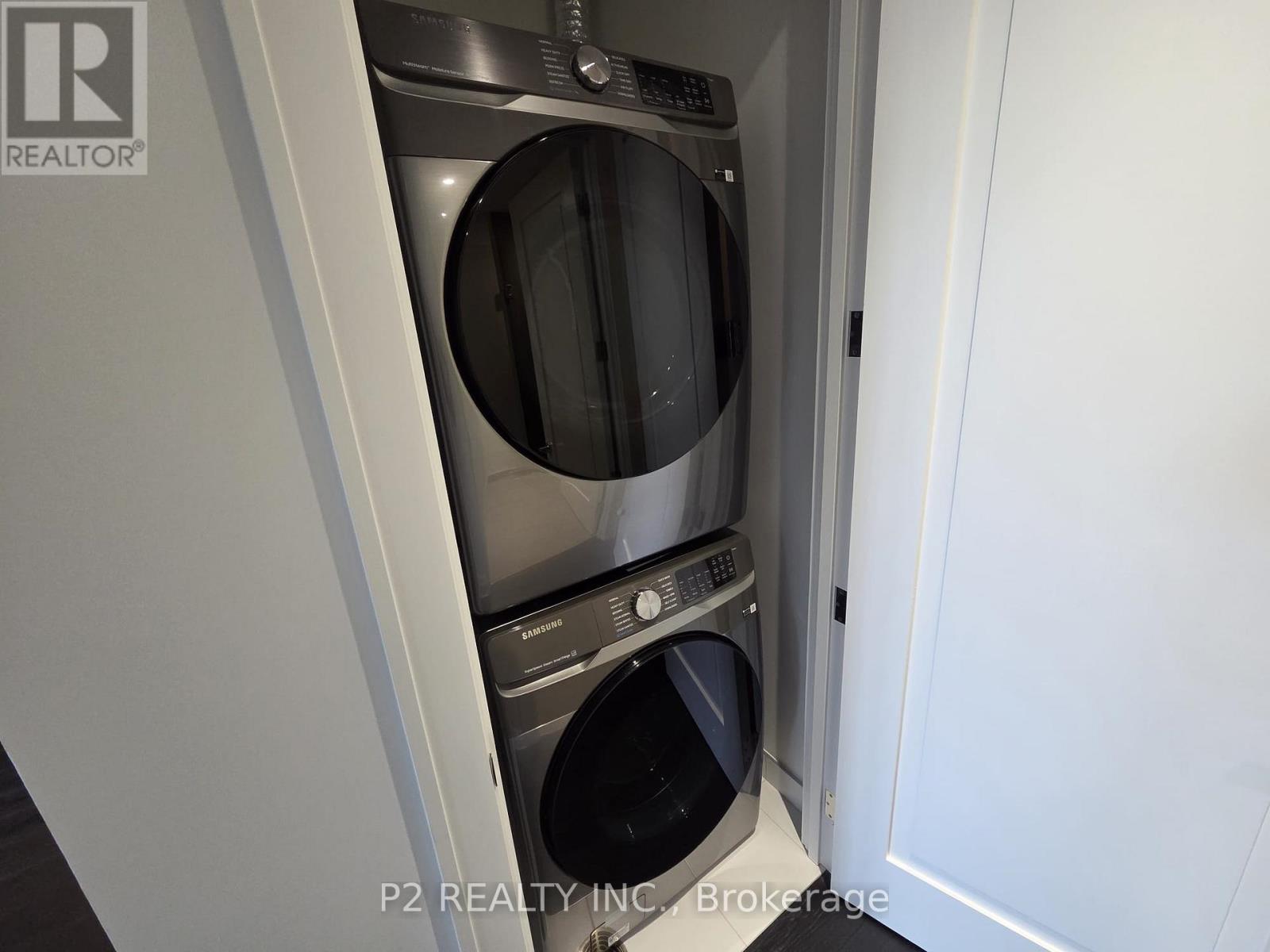 407 - 2 Forest Hill Property Photo 18