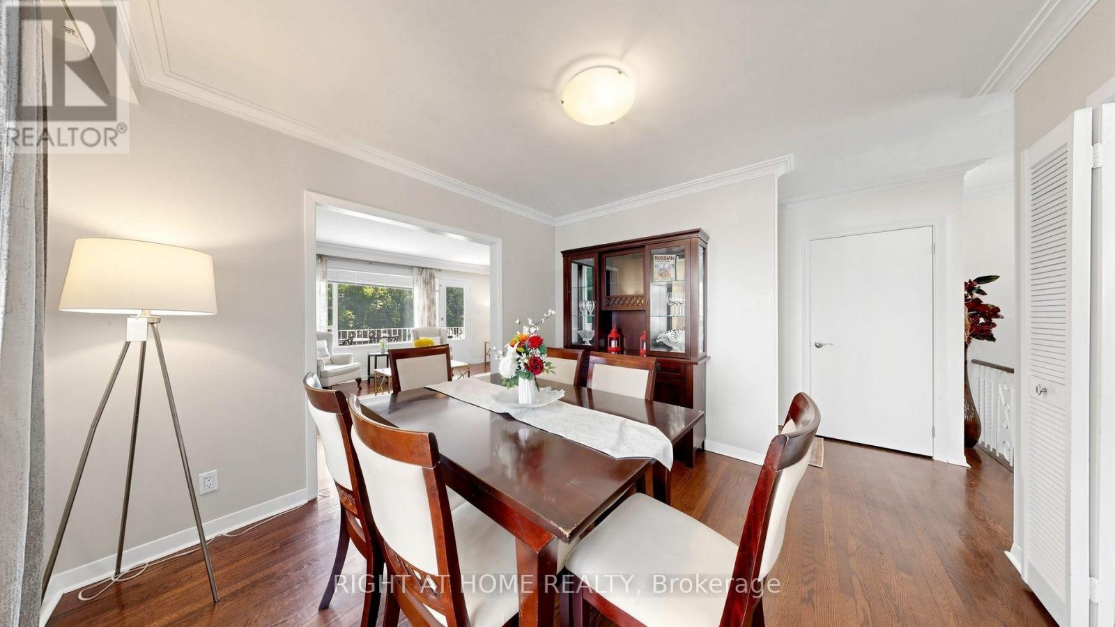 7 The Links Road Property Photo 9