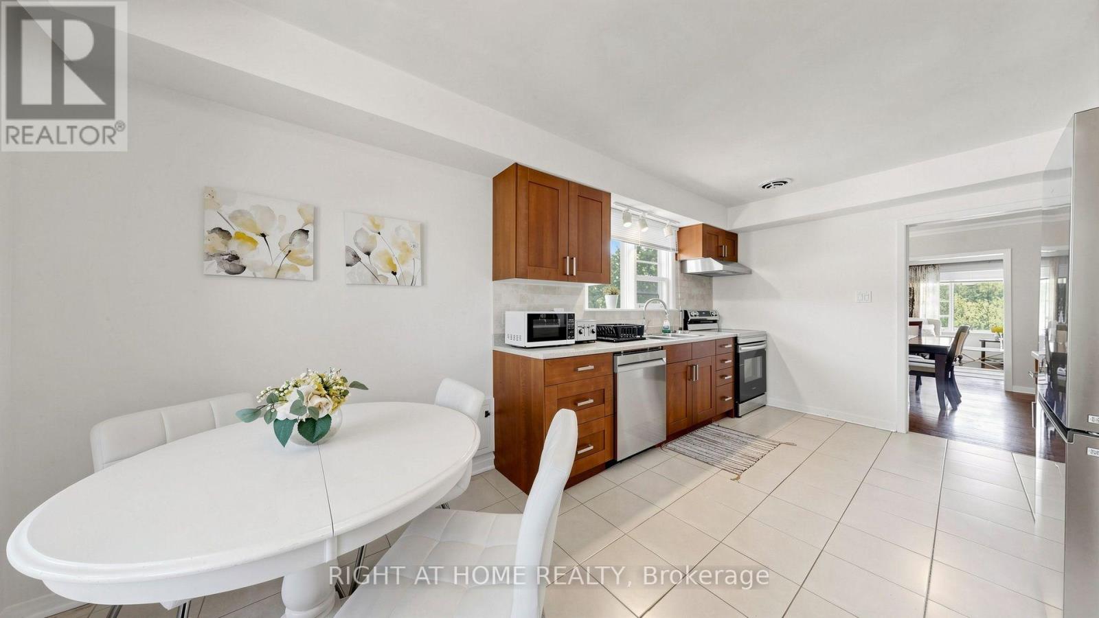 7 The Links Road Property Photo 13