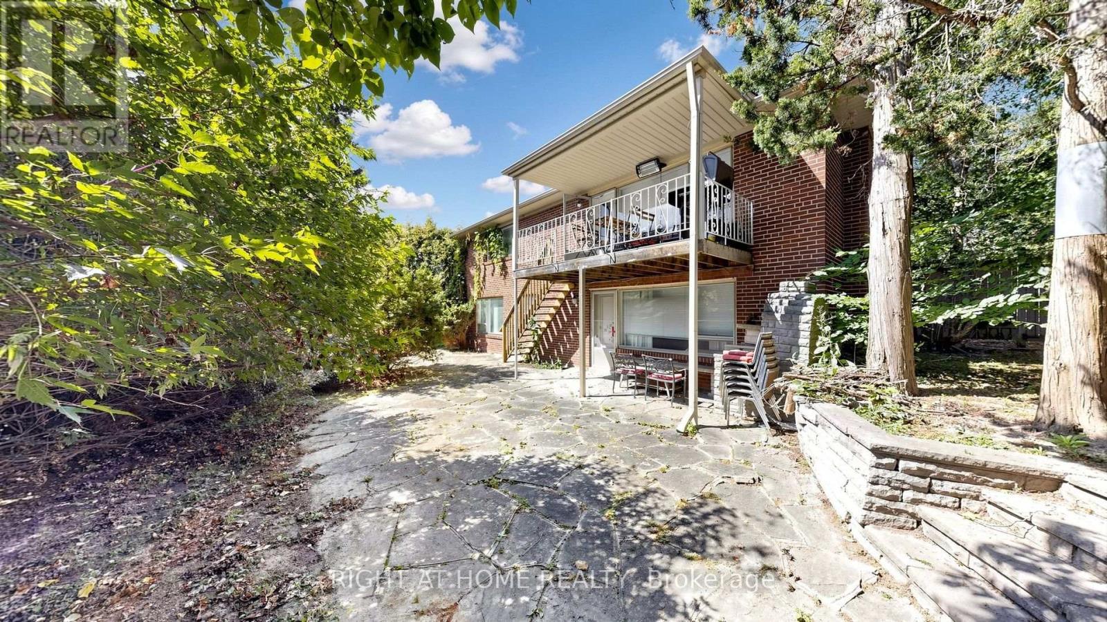 7 The Links Road Property Photo 42