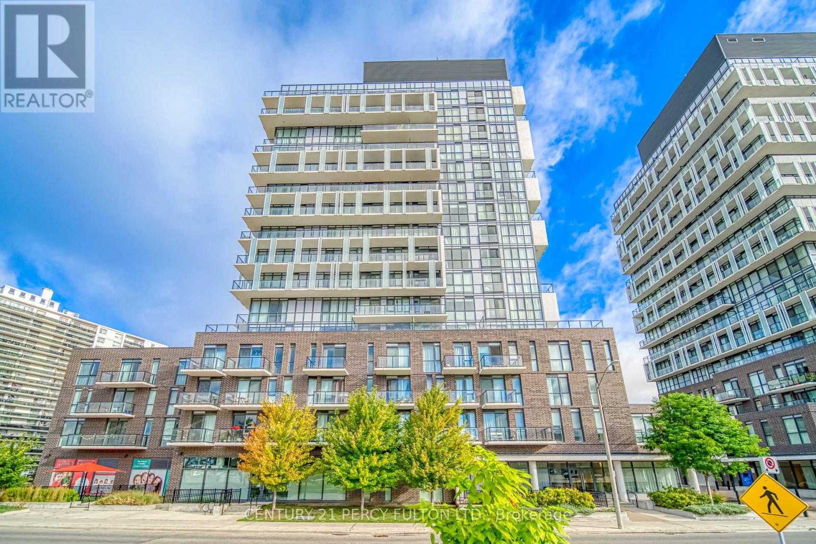 312 - 128 Fairview Mall Drive Property Photo 1