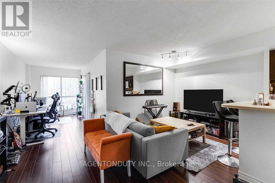 1122 - 25 The Esplanade Property Photo 1