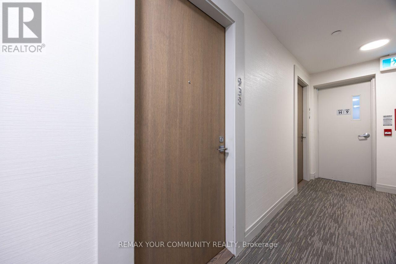 938 - 251 Jarvis Street Property Photo 5