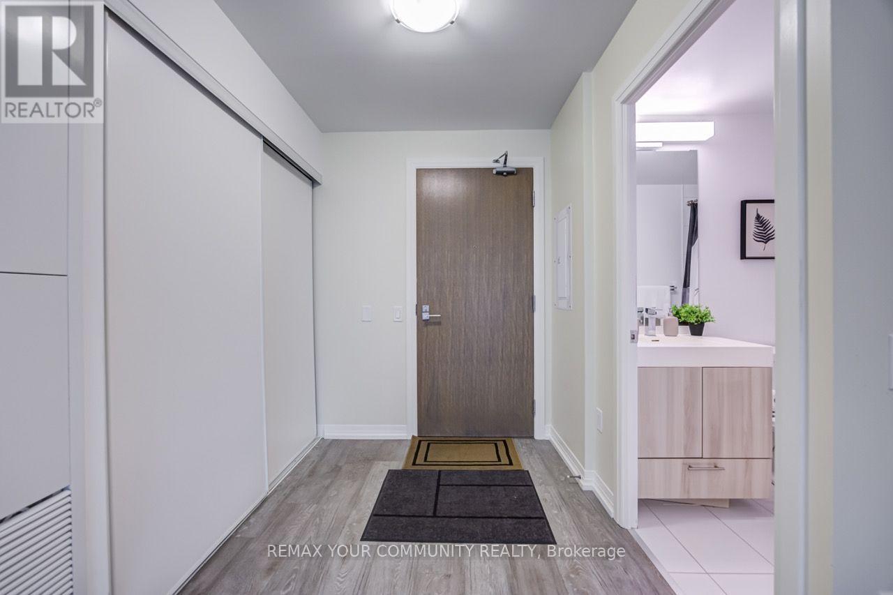 938 - 251 Jarvis Street Property Photo 6