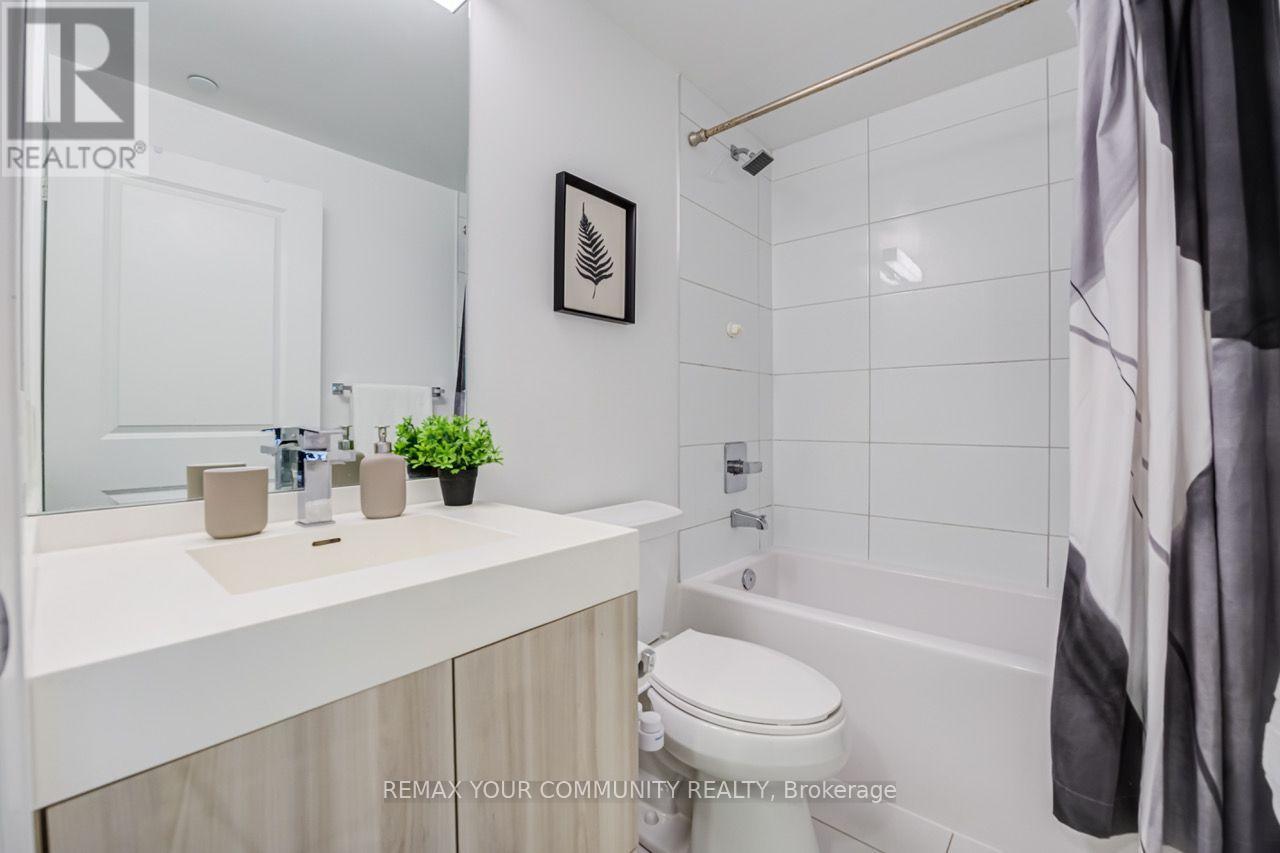 938 - 251 Jarvis Street Property Photo 7