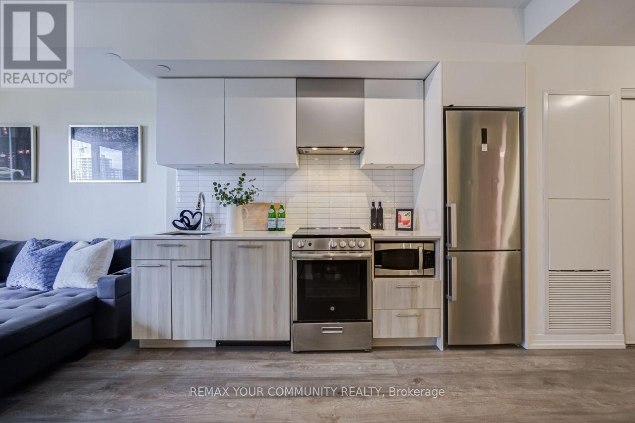 938 - 251 Jarvis Street Property Photo 12