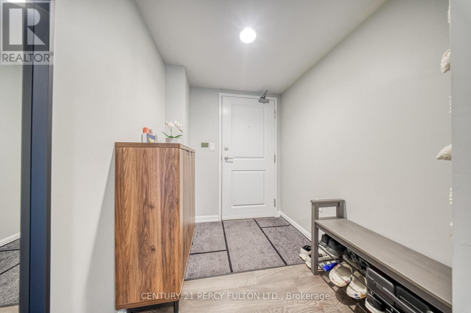 1010 - 125 Western Battery Road Property Photo 17