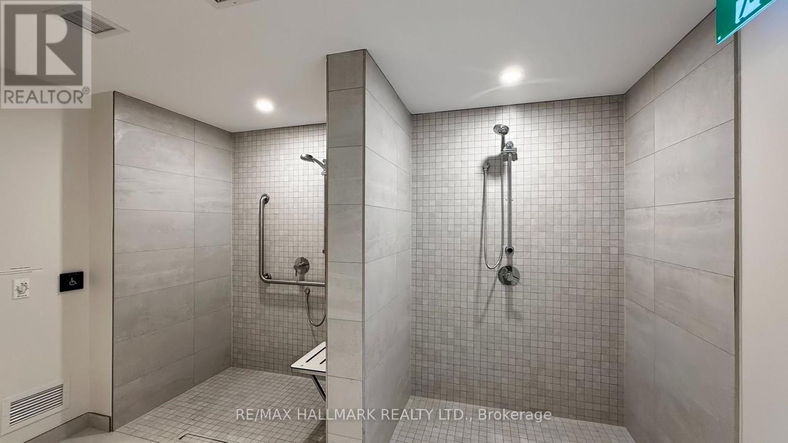 N423 - 7 Golden Lion Heights Property Photo 38