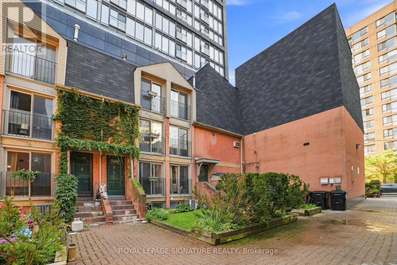 18 - 325 Jarvis Street Property Photo 1