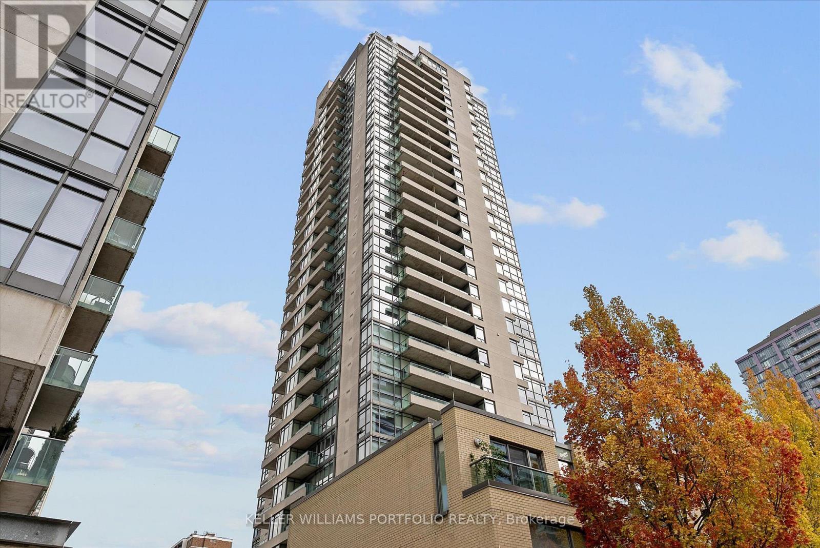 1602 - 281 Mutual Street Property Photo 1
