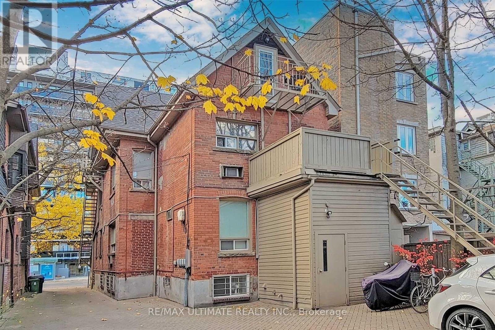 93 Spadina Road Property Photo 2