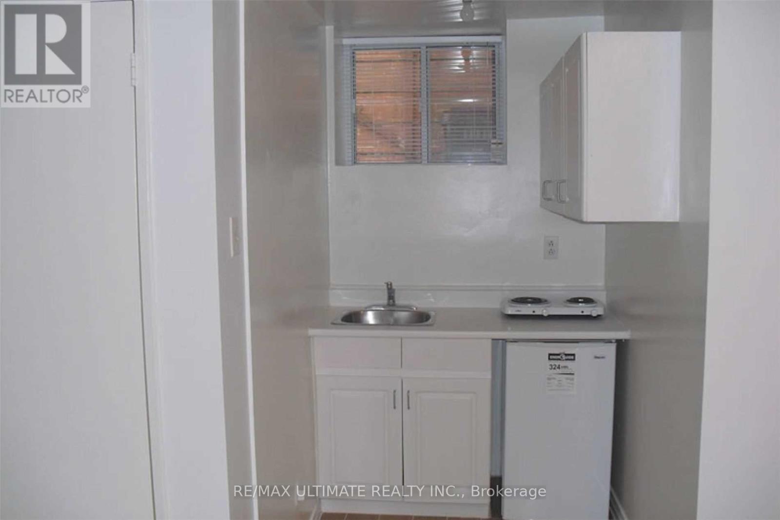 93 Spadina Road Property Photo 13