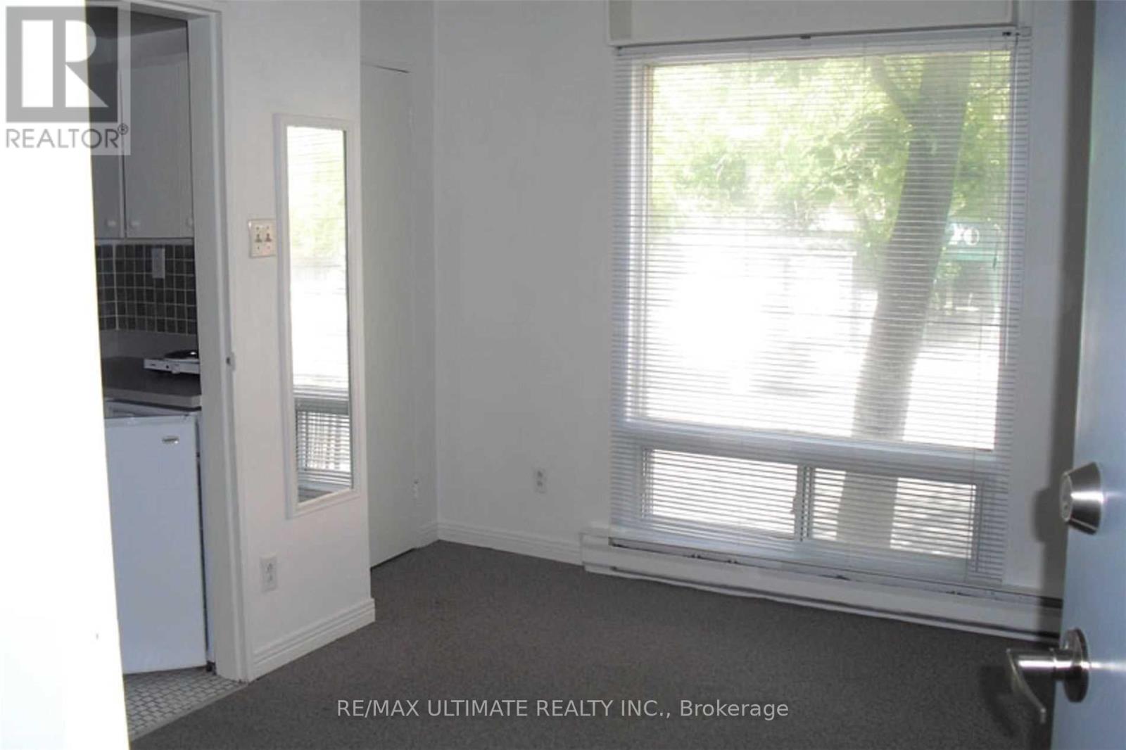 93 Spadina Road Property Photo 16