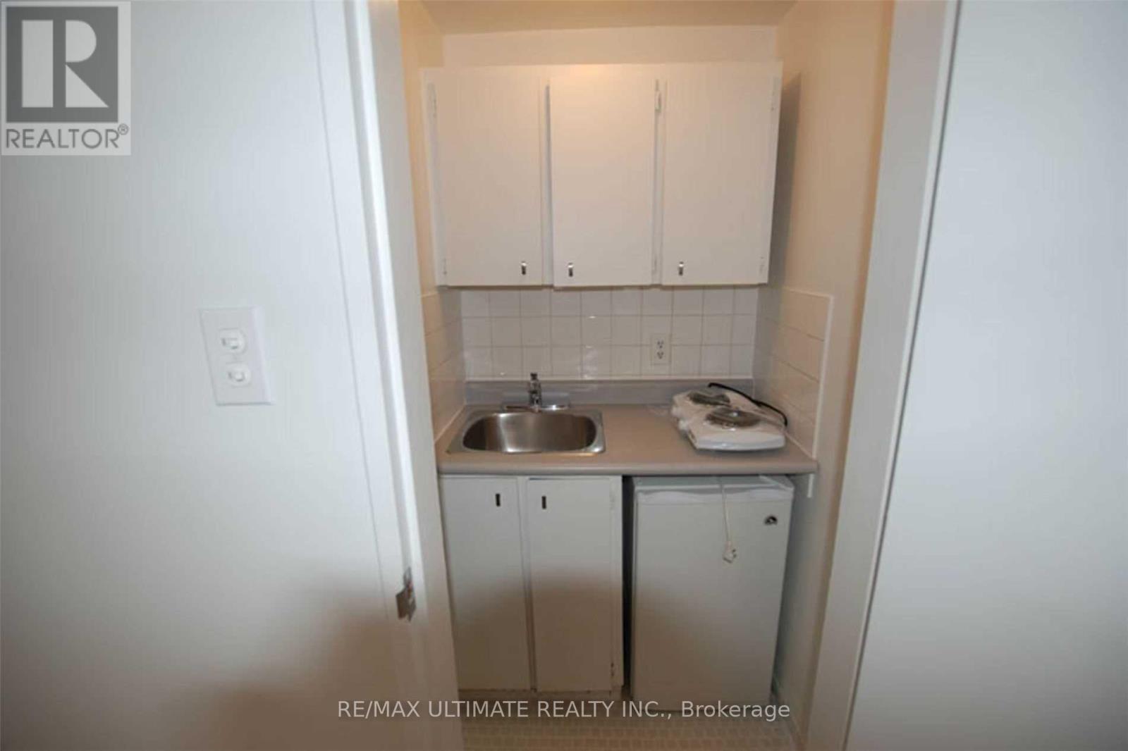 93 Spadina Road Property Photo 19