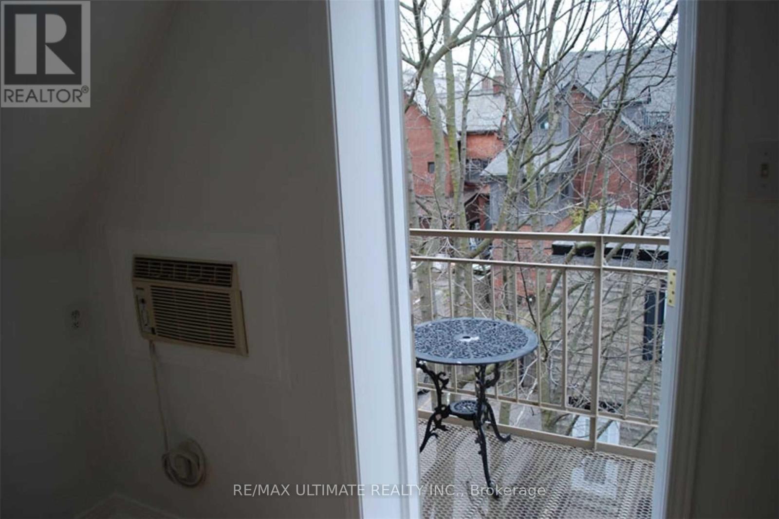 93 Spadina Road Property Photo 35